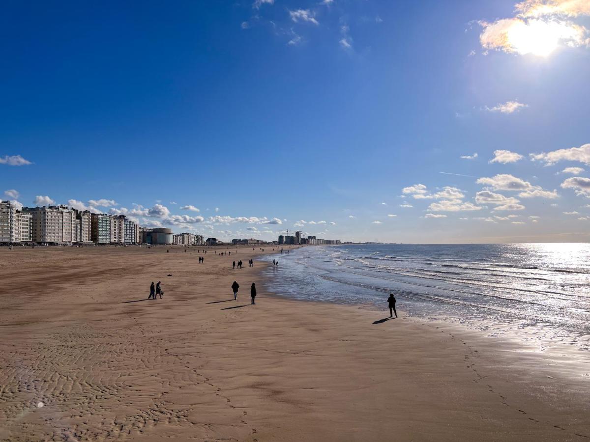 Location Commodore Oostende Bagian luar foto